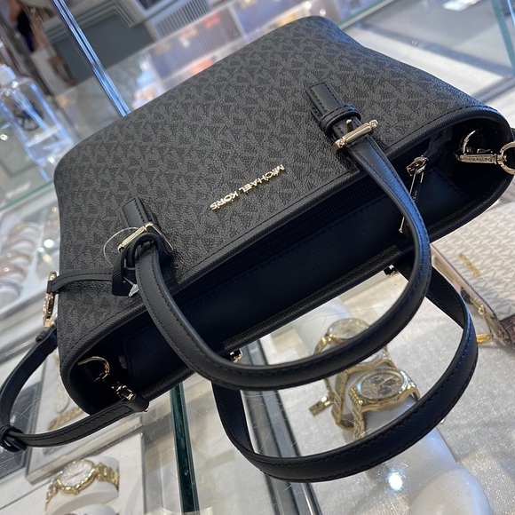 MICHAEL KORS 
Jet Set Travel Extra-Small Logo Top-Zip Tote Bag
Black 
NWT - Picture 11 of 16